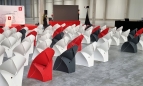 kolorowe-krzesla-eventowe-flux-wynajem-warszawa