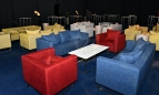 czerwone-fotele-eventowe-konferencyjne-kolorowe-wynajem-expo-warszawa